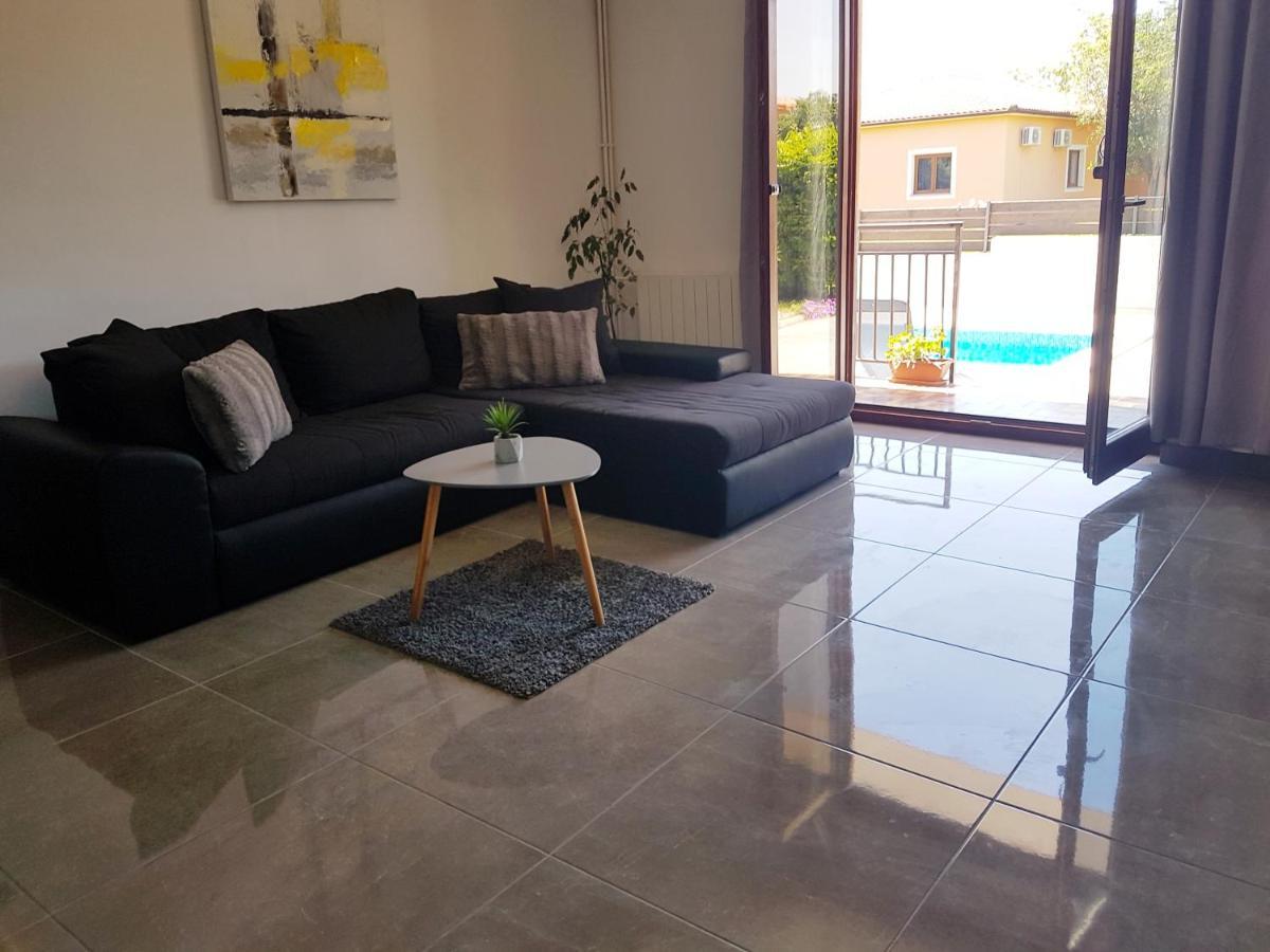 Villa House Bile Bicici Exterior foto